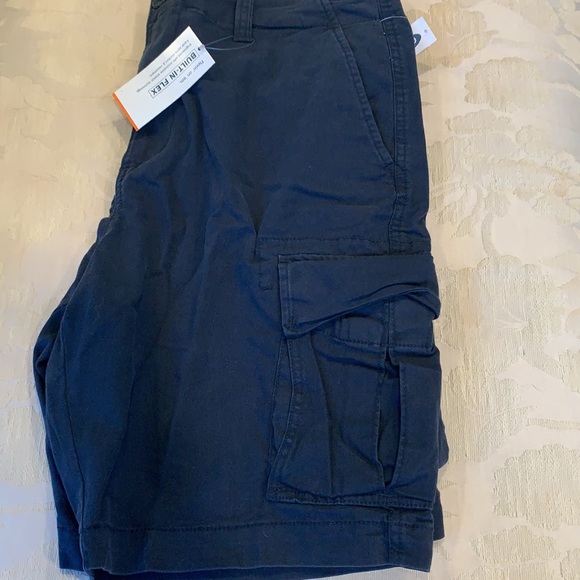 Old Navy cargo shorts - Picture 5 of 5